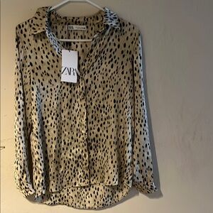 Zara Tan Cream 3/4 Sleeve Notched Collar Blouse